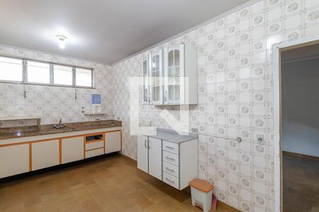 Casa à venda com 295m², 4 quartos e 5 vagasCozinha