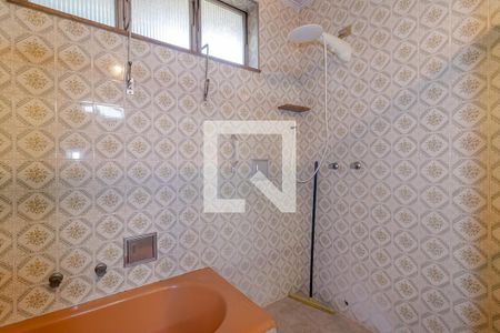 Casa à venda com 295m², 4 quartos e 5 vagasBanheiro