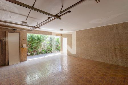 Casa à venda com 295m², 4 quartos e 5 vagasGaragem