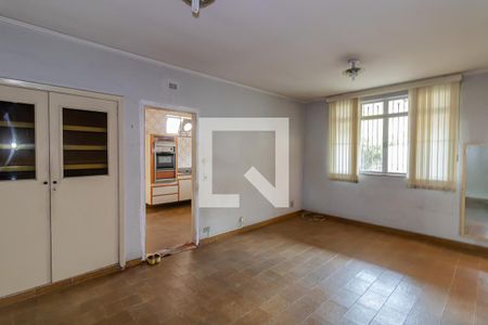 Casa à venda com 295m², 4 quartos e 5 vagasCopa