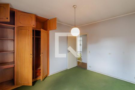 Casa à venda com 295m², 4 quartos e 5 vagasQuarto 2