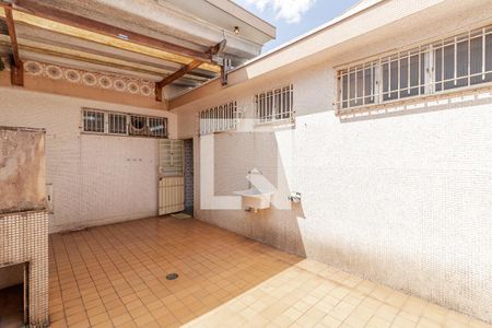 Casa à venda com 295m², 4 quartos e 5 vagasQuintal