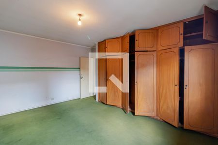 Casa à venda com 295m², 4 quartos e 5 vagasQuarto 4