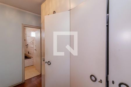 Casa à venda com 295m², 4 quartos e 5 vagasCloset da Suíte 1