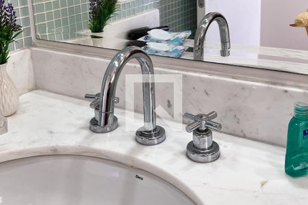 Apartamento à venda com 158m², 3 quartos e 3 vagasBanheiro da Suíte 1