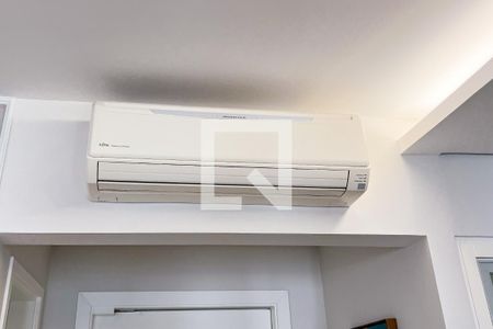 Sala de apartamento à venda com 3 quartos, 158m² em Vila Olímpia, São Paulo