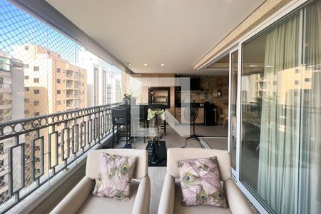 Varanda de apartamento à venda com 3 quartos, 158m² em Vila Olímpia, São Paulo