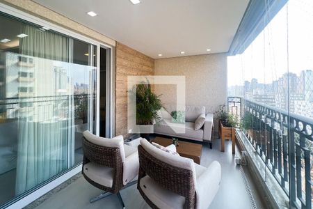 Varanda  de apartamento à venda com 3 quartos, 158m² em Vila Olímpia, São Paulo