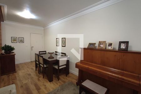 Sala de Estar e Jantar de apartamento à venda com 3 quartos, 115m² em Cambuí, Campinas