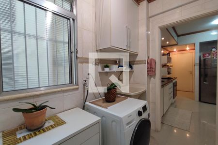 Apartamento à venda com 115m², 3 quartos e 1 vagaÁrea de Serviço