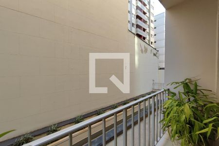 Varanda da Sala de apartamento à venda com 3 quartos, 115m² em Cambuí, Campinas