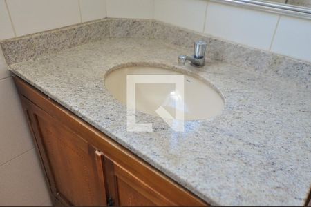 Apartamento para alugar com 73m², 2 quartos e sem vaga Apartamento para alugar com 73m², 2 quartos e sem vagaBanheiro