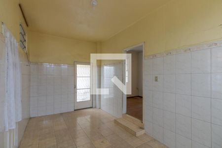 Casa à venda com 124m², 2 quartos e 2 vagasCozinha e Área de Serviço