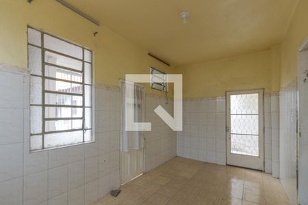 Casa à venda com 124m², 2 quartos e 2 vagasCozinha e Área de Serviço
