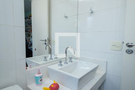 Apartamento à venda com 182m², 4 quartos e 3 vagas Apartamento à venda com 182m², 4 quartos e 3 vagasBanheiro - Suíte 2