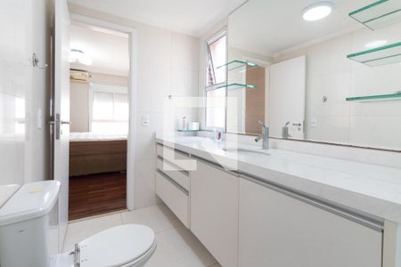 Apartamento à venda com 130m², 3 quartos e 3 vagasSuíte 2 - banheiro