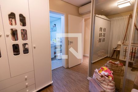 Apartamento à venda com 288m², 4 quartos e 4 vagasSuíte 4