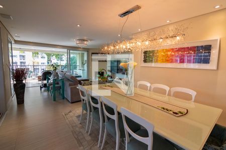 Apartamento à venda com 288m², 4 quartos e 4 vagasSala