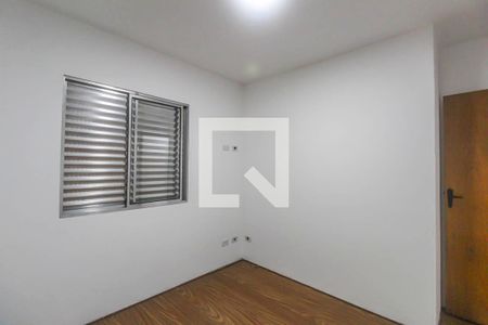 Casa para alugar com 100m², 2 quartos e 2 vagasQuarto 2
