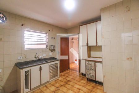 Casa para alugar com 100m², 2 quartos e 2 vagasCozinha