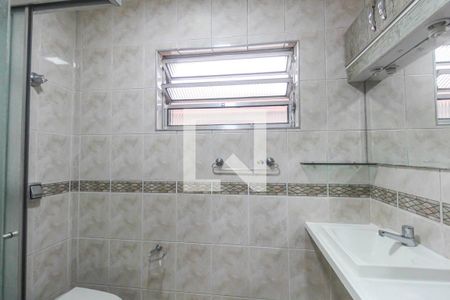 Casa para alugar com 100m², 2 quartos e 2 vagasBanheiro