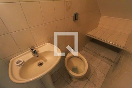 Casa para alugar com 100m², 2 quartos e 2 vagasLavabo