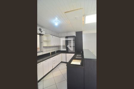 Casa para alugar com 200m², 2 quartos e 3 vagasCozinha