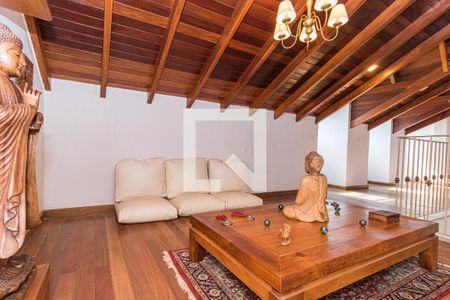 Casa à venda com 729m², 4 quartos e 6 vagasSala 3
