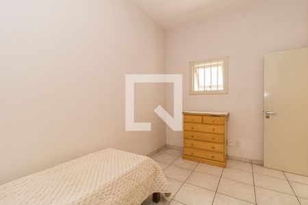 Casa à venda com 729m², 4 quartos e 6 vagasQuarto de Serviço