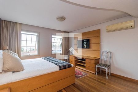 Casa à venda com 729m², 4 quartos e 6 vagasSuite 1