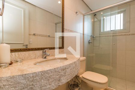 Casa à venda com 729m², 4 quartos e 6 vagasBanheiro da Suíte 2