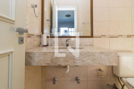 Casa à venda com 729m², 4 quartos e 6 vagasBanheiro da Suíte 4