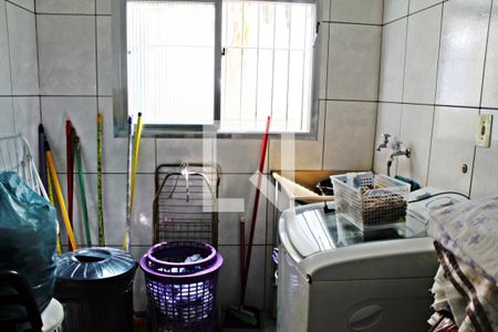 Casa à venda com 90m², 3 quartos e 2 vagasÁrea de Serviço