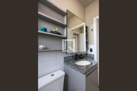 Apartamento para alugar com 60m², 2 quartos e 1 vaga Apartamento para alugar com 60m², 2 quartos e 1 vagaBanheiro da Suite