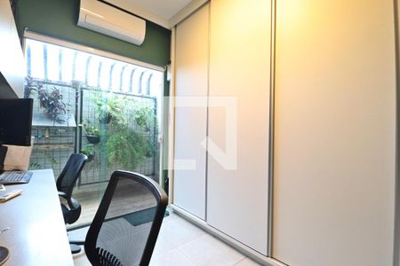 Quarto 1 de apartamento para alugar com 2 quartos, 50m² em Novo Mundo, Uberlândia