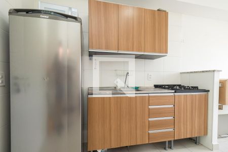 Sala/Cozinha de apartamento para alugar com 1 quarto, 28m² em Vila Ema, São Paulo