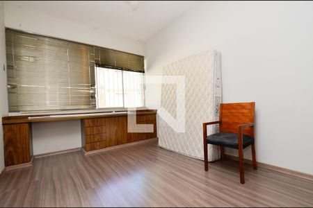 Quarto de apartamento para alugar com 3 quartos, 170m² em Santo Antônio, Belo Horizonte