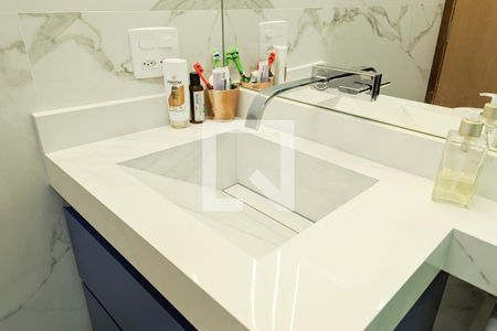 Casa à venda com 160m², 3 quartos e 2 vagas Casa à venda com 160m², 3 quartos e 2 vagasBanheiro