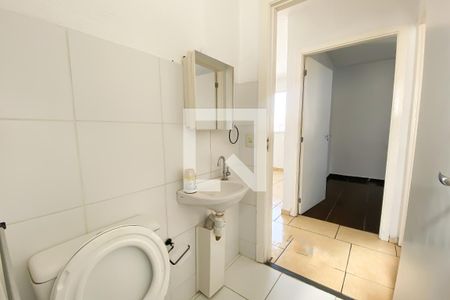 Apartamento à venda com 45m², 2 quartos e 1 vaga Apartamento à venda com 45m², 2 quartos e 1 vagaBanheiro