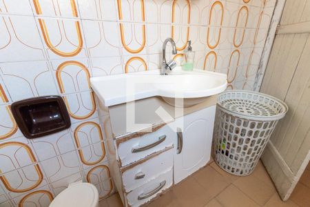 Casa à venda com 200m², 4 quartos e 4 vagasBanheiro 1