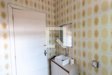 Casa à venda com 200m², 4 quartos e 4 vagasBanheiro 2