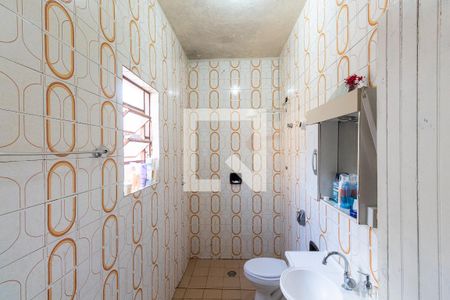 Casa à venda com 200m², 4 quartos e 4 vagasBanheiro 1