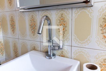 Casa à venda com 200m², 4 quartos e 4 vagasBanheiro - torneira