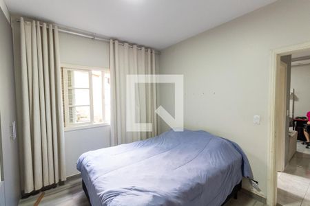 Casa à venda com 200m², 4 quartos e 4 vagasQuarto 4