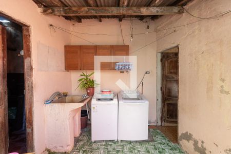 Casa à venda com 200m², 4 quartos e 4 vagasLavanderia