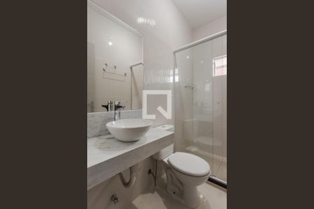 Banheiro Social de apartamento à venda com 2 quartos, 70m² em Petrópolis, Porto Alegre