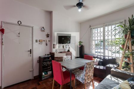 Apartamento à venda com 70m², 2 quartos e sem vagaSala