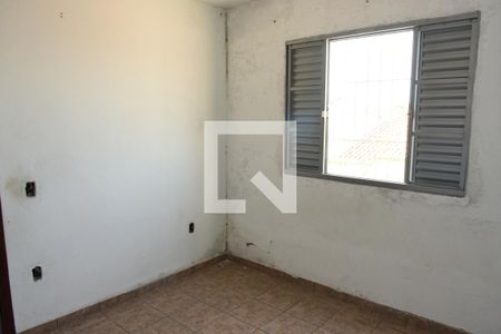 Casa à venda com 124m², 5 quartos e 1 vagaQuarto 2 - Edícula