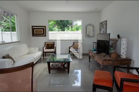 Sala de casa de condomínio à venda com 3 quartos, 200m² em Vargem Grande, Rio de Janeiro