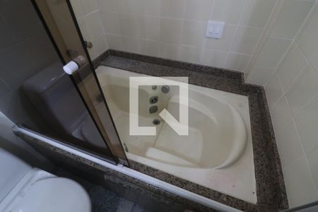 Apartamento à venda com 140m², 3 quartos e 2 vagasBanheiro Quarto 1 